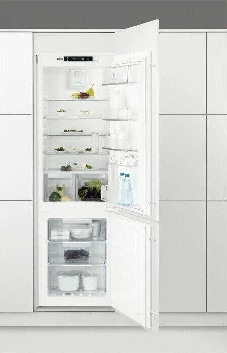 Встраиваемый холодильник Electrolux ENN 7853