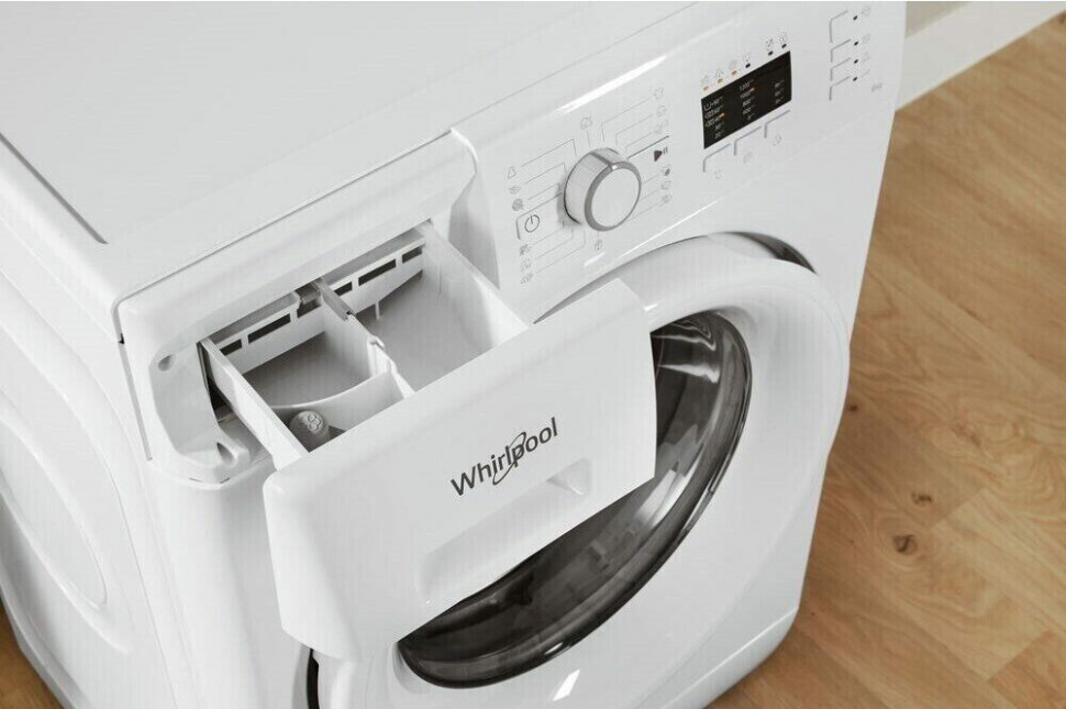 Стиральная машина Whirlpool FWL 61252 W