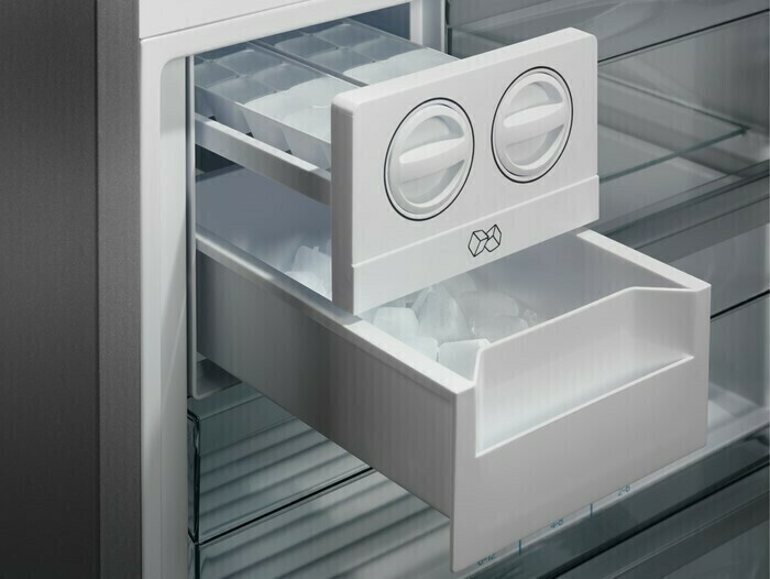 Холодильник Electrolux RNT 7MF46 X2