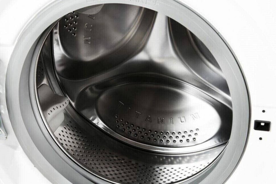 Стиральная машина Whirlpool FWSL 61052 W