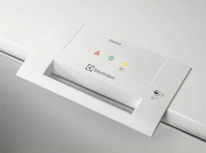 Морозильный ларь Electrolux EC 3201 AOW Морозильный ларь Electrolux EC 3201 AOW