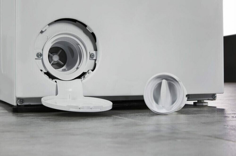 Стиральная машина Whirlpool AWE 70122
