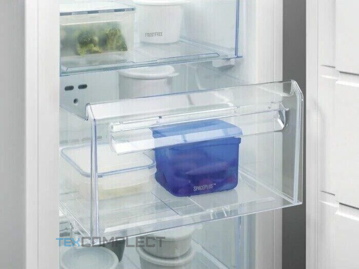 Холодильник Electrolux EN 3853 MOW