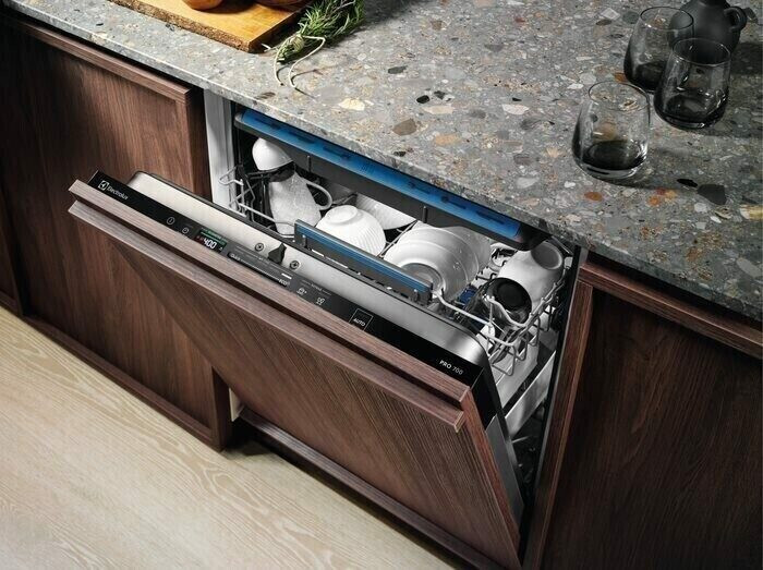 Посудомоечная машина Electrolux EES 948300 L