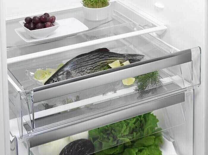 Холодильник Electrolux EN 3889 MFW Холодильник Electrolux EN 3889 MFW