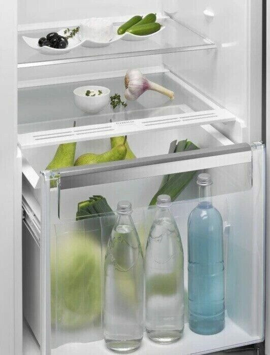Встраиваемый холодильник Electrolux ERN 3213