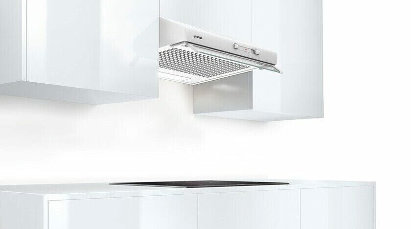 Подвесная вытяжка Bosch DHU 642 D