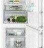Холодильник Electrolux EN 93458 MW