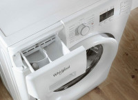 Стиральная машина Whirlpool FWSL 61252 W