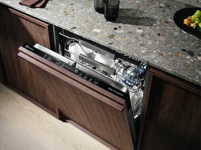 Посудомоечная машина Electrolux EEC 967300 L Посудомоечная машина Electrolux EEC 967300 L