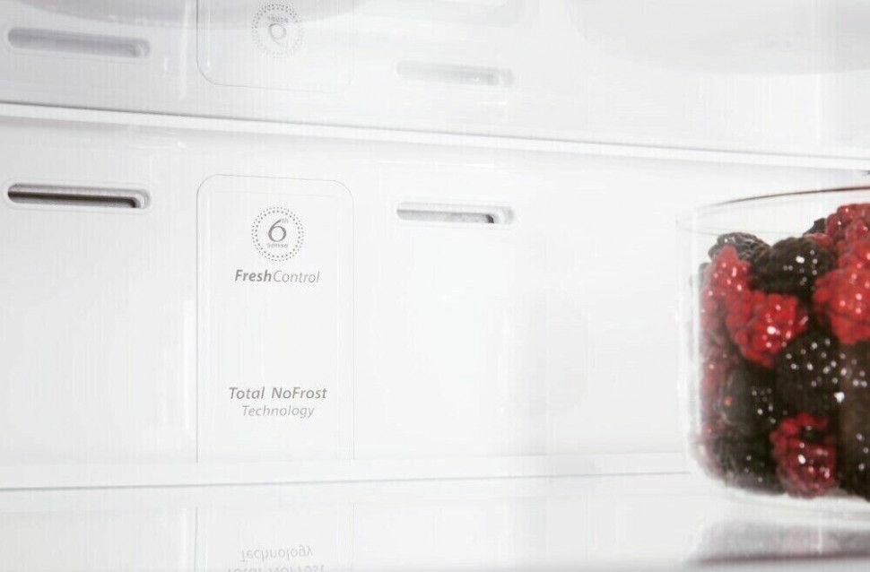 Холодильник Whirlpool BSNF 8121 W