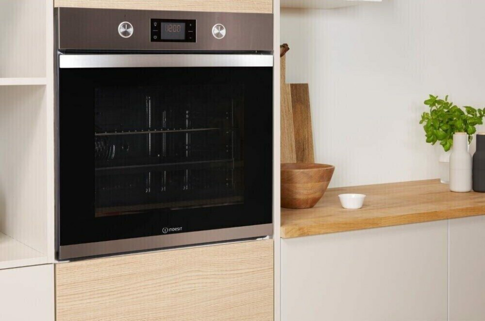 Электрический духовой шкаф Indesit IFW 3844 JP IX