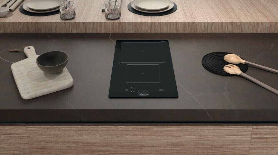Индукционная варочная панель Hotpoint-Ariston HQ 0930S NE