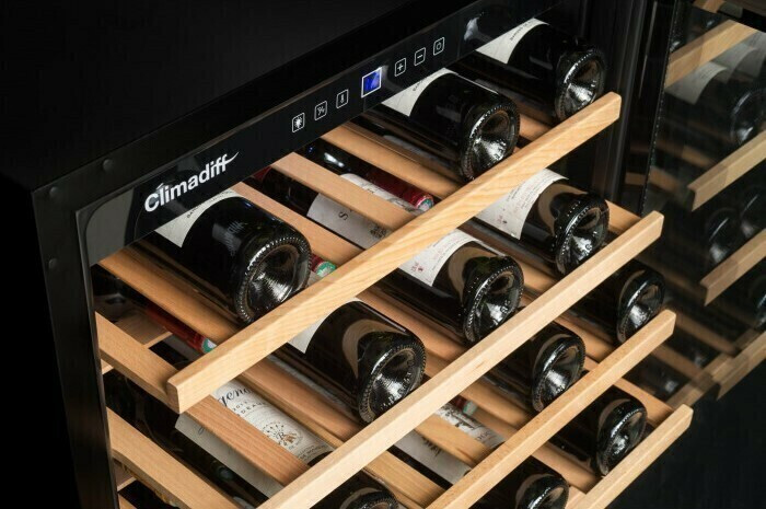 Винный шкаф Climadiff CBU51S2B Винный шкаф Climadiff CBU51S2B